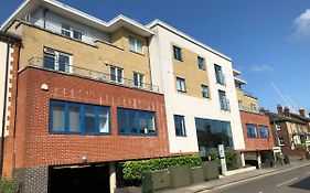 Blue Sky Apartments@ Abbots Yard, Guildford